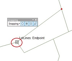 The pointer not snapping to an edge of a feature in a map document