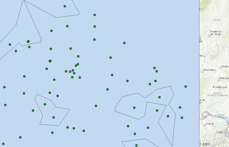 Thiessen polygon after using the Dissolve tool